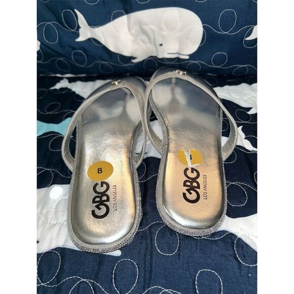 G by Guess Women's Silver Glitter Flip Flops Sandals Size 8 Casual - Picture 4 of 6